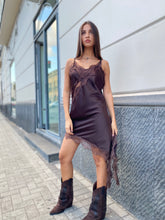 Abito pizzo e raso asimmetrico 315